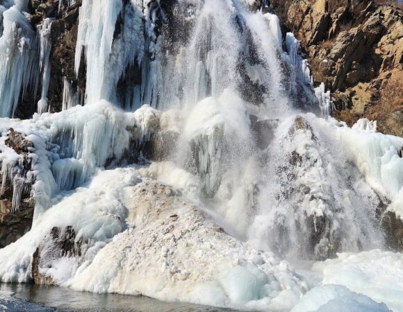 Golden Wheels Tour and Travels : Best Travel Agency in Kashmir