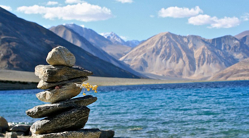 Leh Ladakh Tour Packages from Mumbai golden wheels