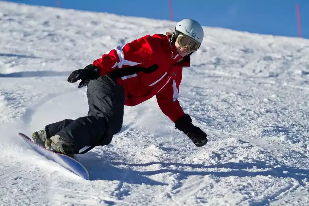 Skiing Courses in Gulmarg golden wheels