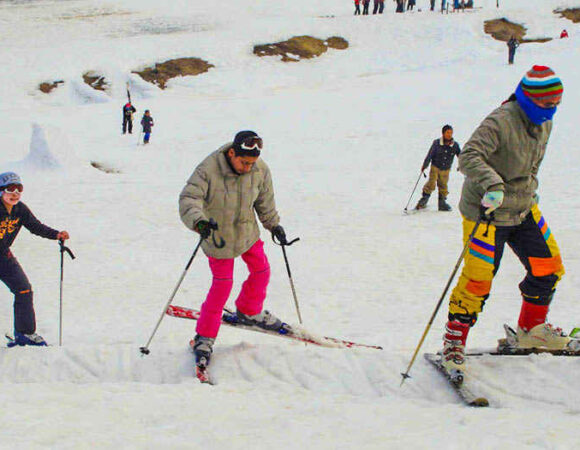 Can Beginners ski in Gulmarg