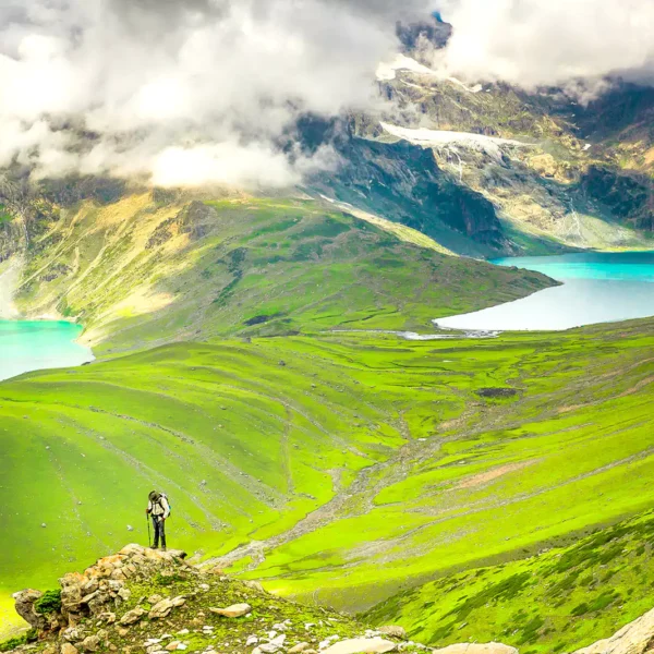 kashmir great lakes trek golden wheels