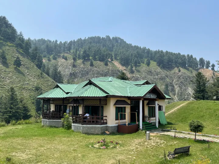 Huts in Kashmir golden wheels