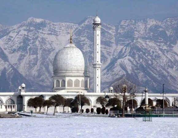 Hazratbal Shrine : A Sacred Landmark
