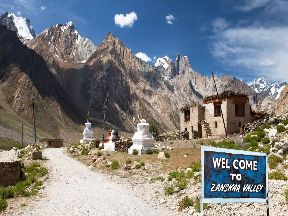zanskar valley ladakh golden wheels