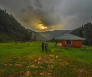 Chatpal kashmir india golden wheels