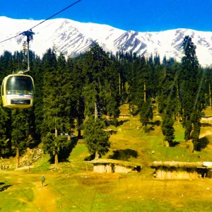 Gulmarg Group Tour Packages golden wheels