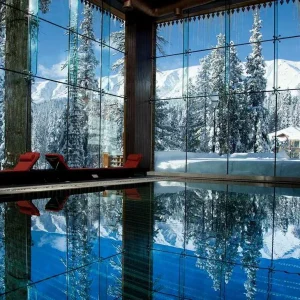 Hotels in Kashmir golden wheels