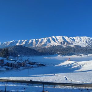Kashmir in Winter golden wheels 1