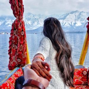 Winter Honeymoon Packages in Kashmir golden wheels