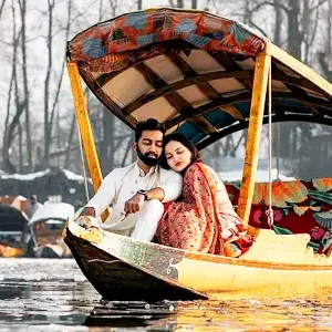 Winter Honeymoon Packages in Kashmir golden wheels