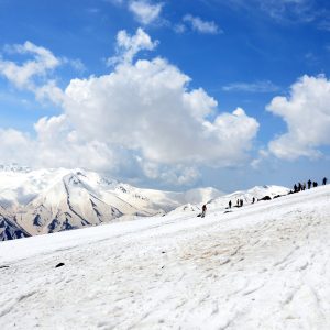 apharwat peak pahalgam golden wheels