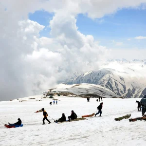 gulmarg kashmir golden wheels